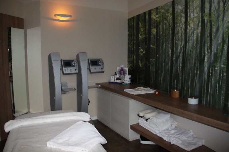 Eidos Estetica DiBi Center di Burini Mirella — estetista a Bergamo