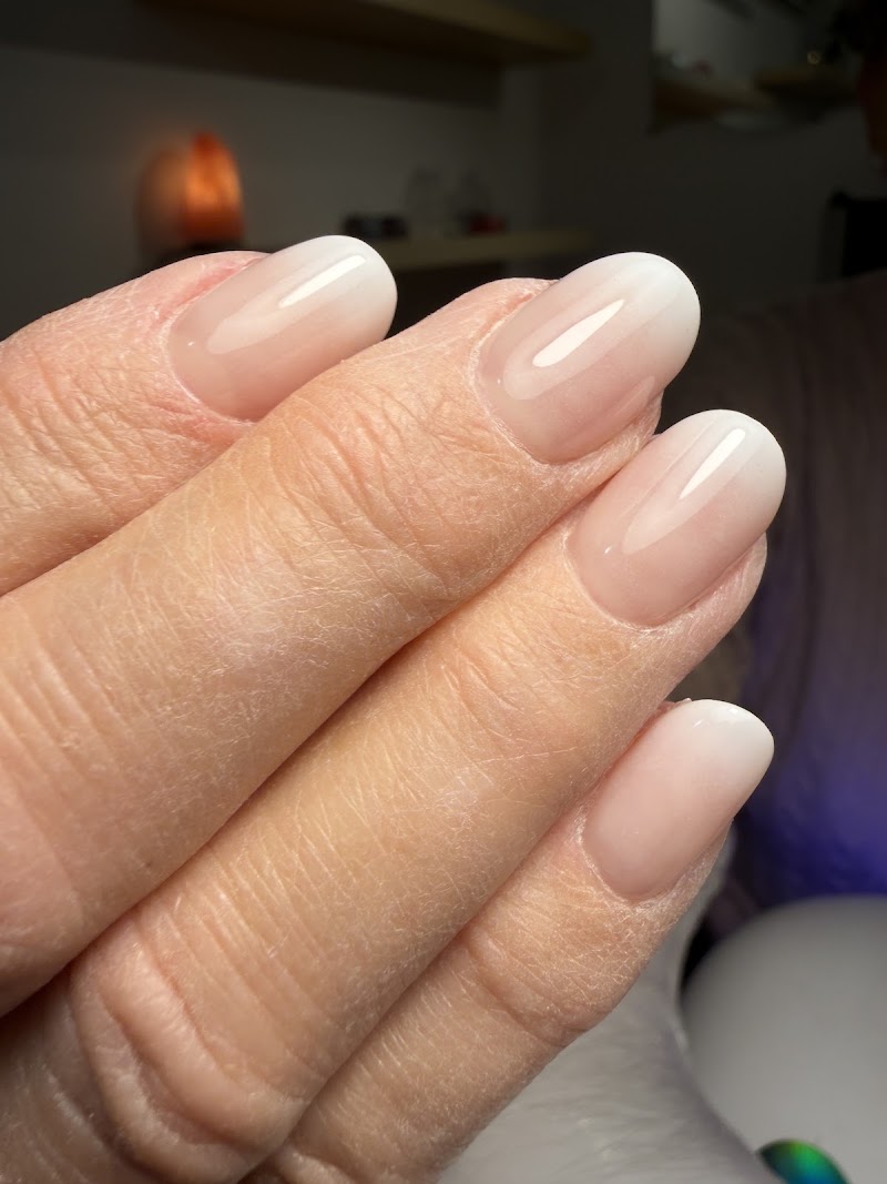Federica Delli Santi~ Beauty center — estetista a Bari