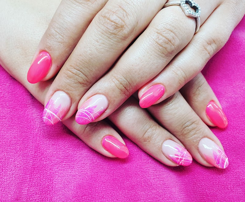 PINK ADM nailsAndbeauty — estetista a Bresso