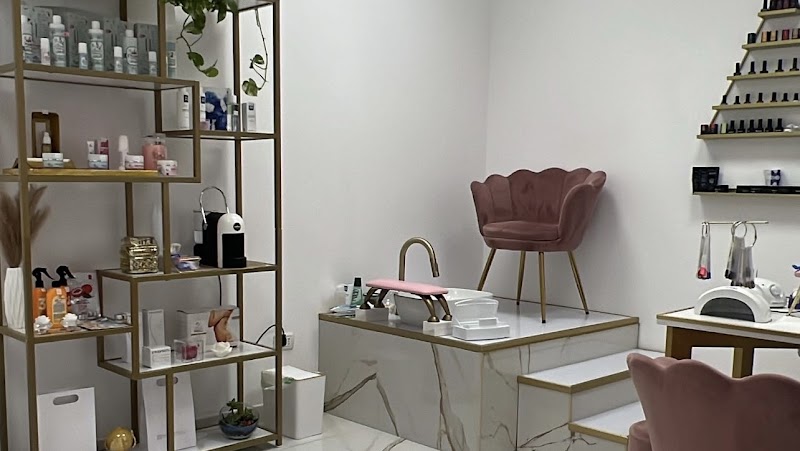 CENTRO ESTETICO ARDEA ESTETICA GIORGIA — estetista a Ardea