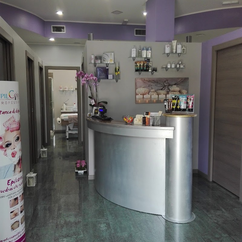 Adry's beauty Lounge — estetista a Bollate