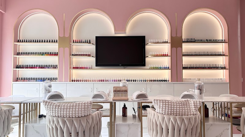 A.M Nails e Estetica — estetista a Cernusco sul Naviglio