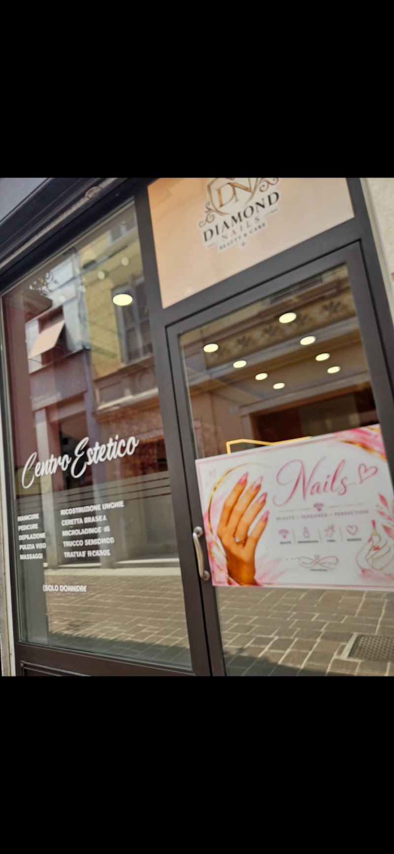 Diamond nails — estetista a Como