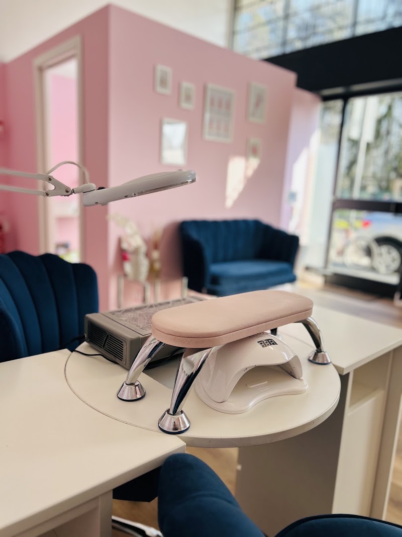 The Nails Boutique di Evangelista Valentina — estetista a Corsico
