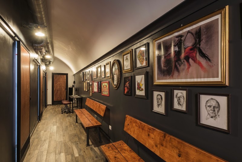 Familink Tattoo House — estetista a Roma