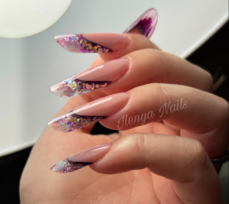 Ilenya Nails ricostruzione unghie — estetista a Anzio