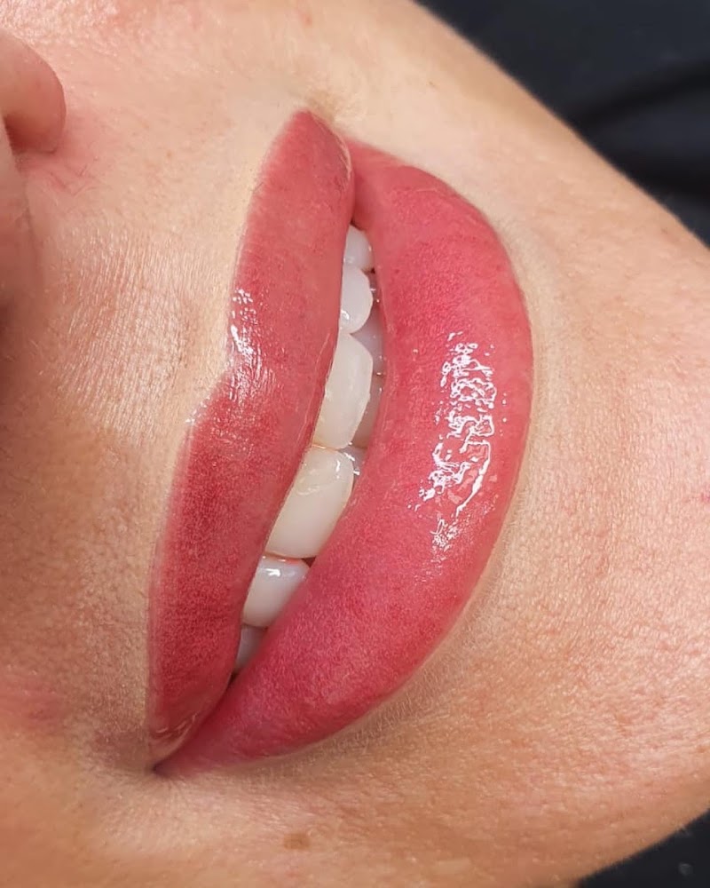 Chiara Arbau - PMU e Microblading artist — estetista a Sessa Aurunca
