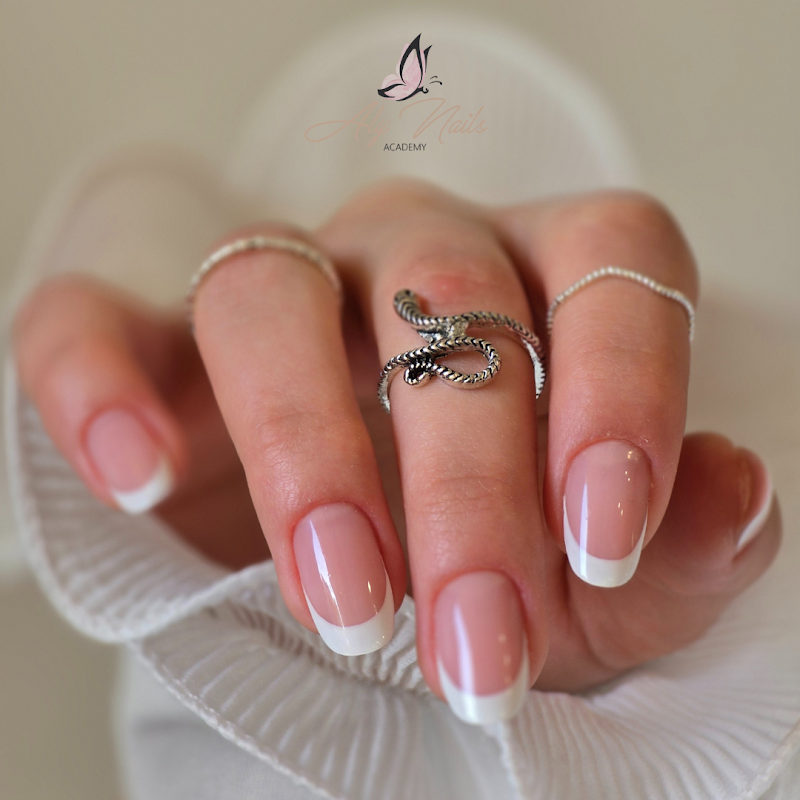 Aly Beauty & Nails — estetista a Gallarate