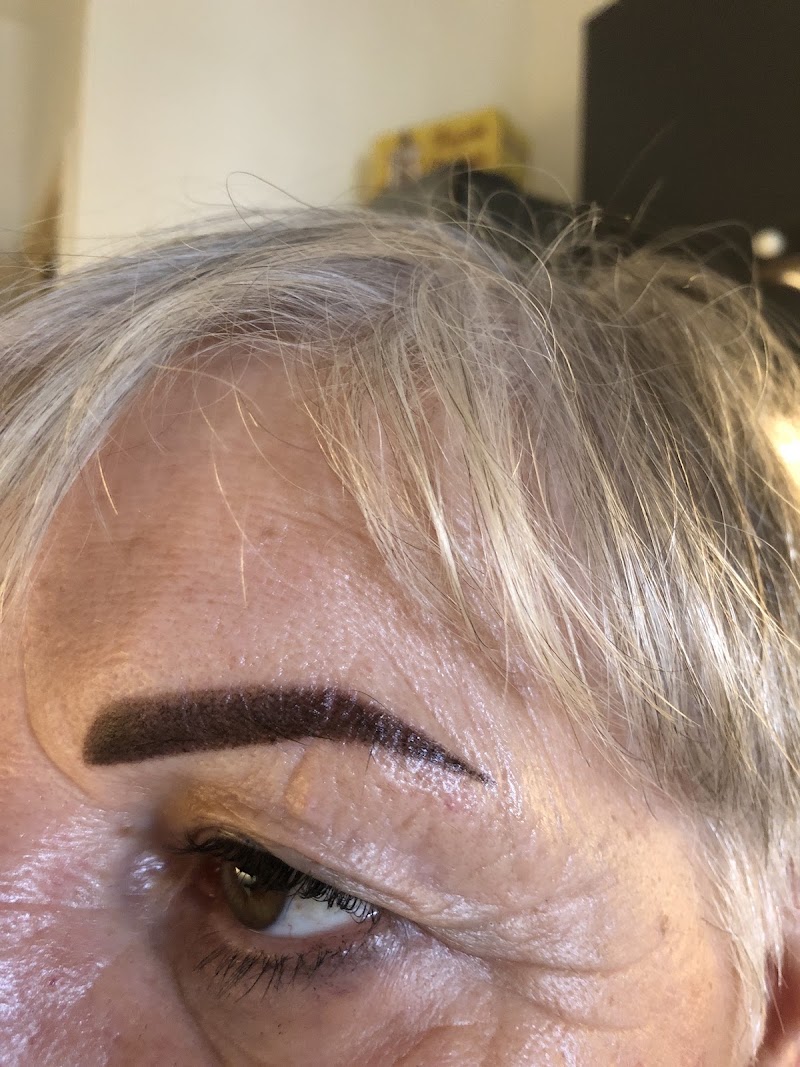 Alessia Cicconi Permanent Make Up — estetista a Latina