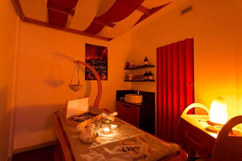 Centro olistico ayurvedico — estetista a Barletta