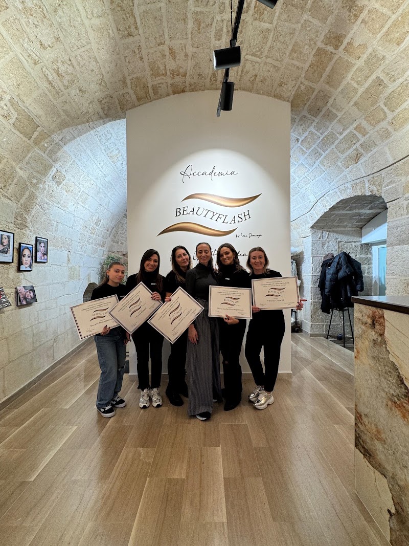 Accademia BEAUTYFLASH di Irene Scaringi — estetista a Trani