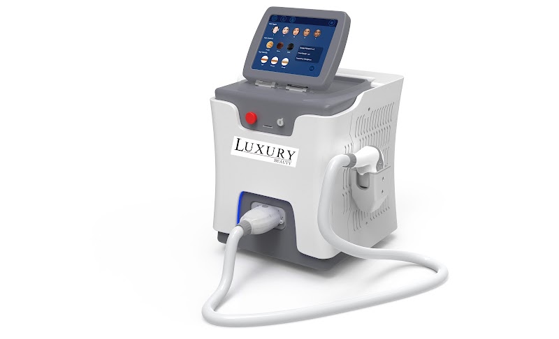 Luxury Beauty Noleggio Laser Diodo 808 — estetista a Altamura