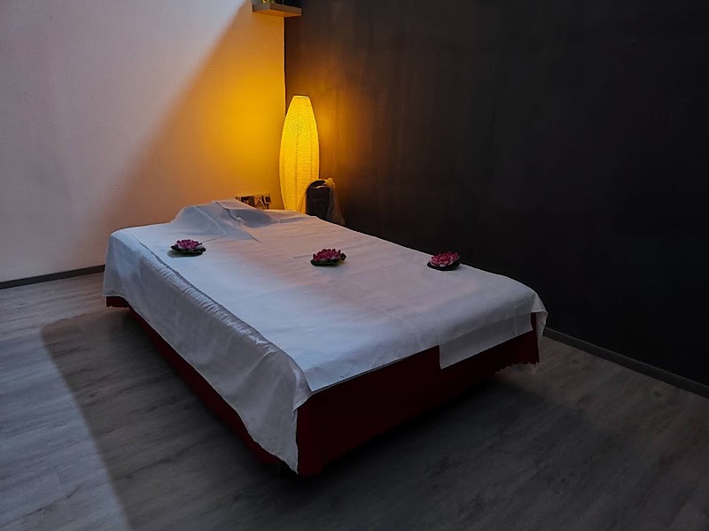 CENTRO MASSAGGIO — estetista a Salerno