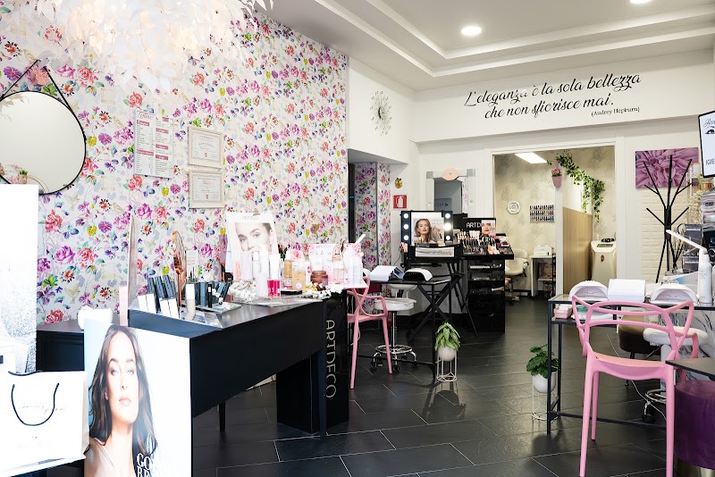 The House of Beauty — estetista a Aprilia