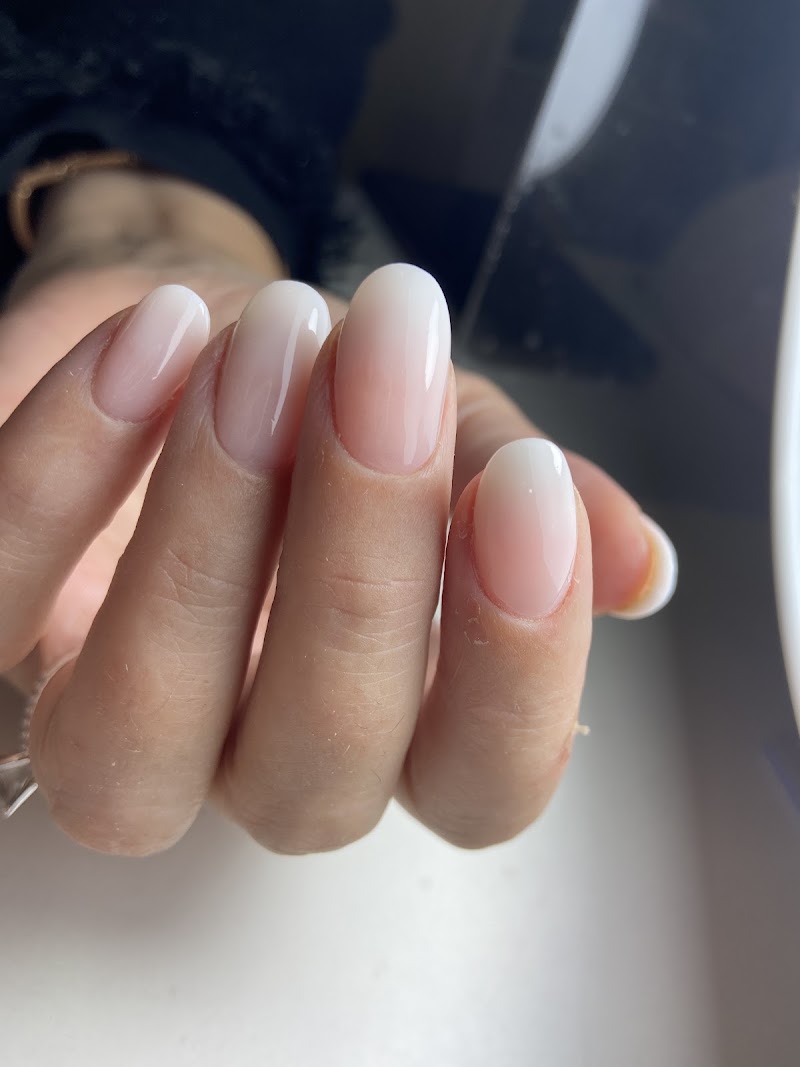 Beauty Nails Salon di Francesca Angelucci — estetista a Monterotondo