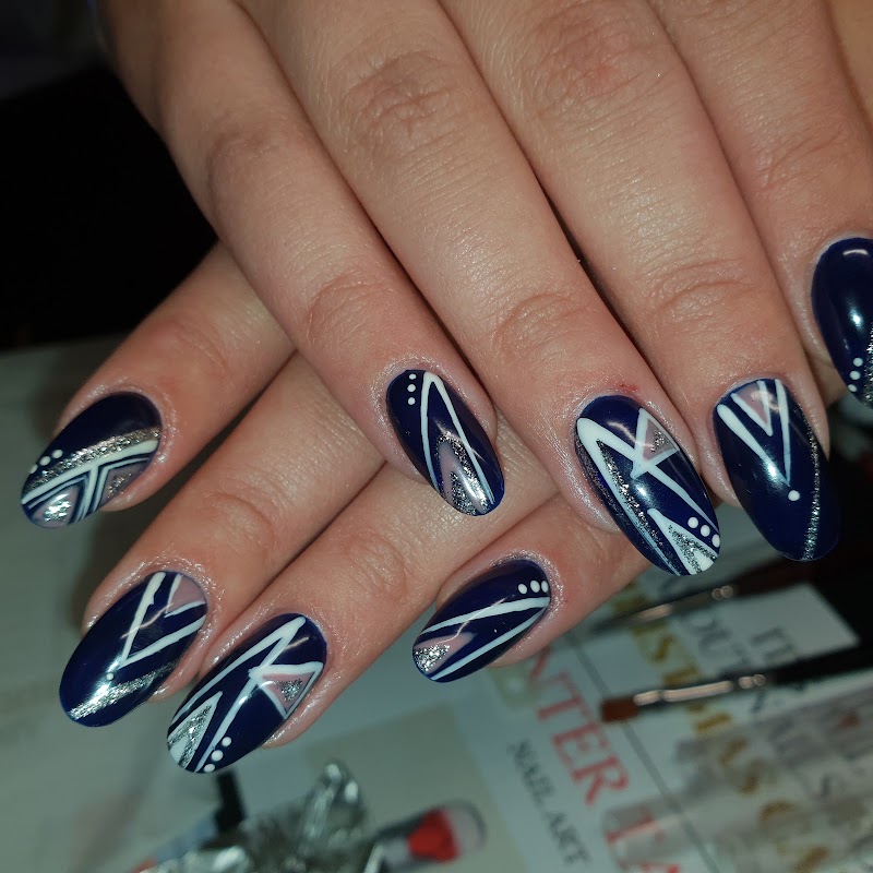 Magic nails — estetista a Caserta