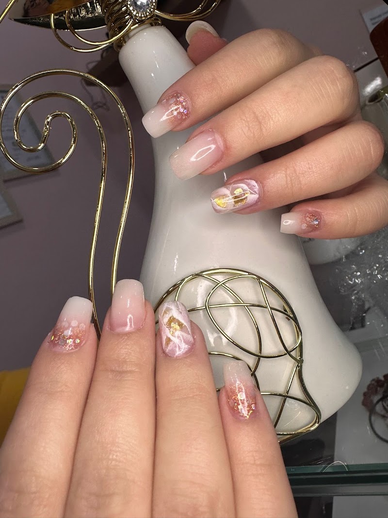 Alchemica beauty specialists — estetista a Santa Maria Capua Vetere