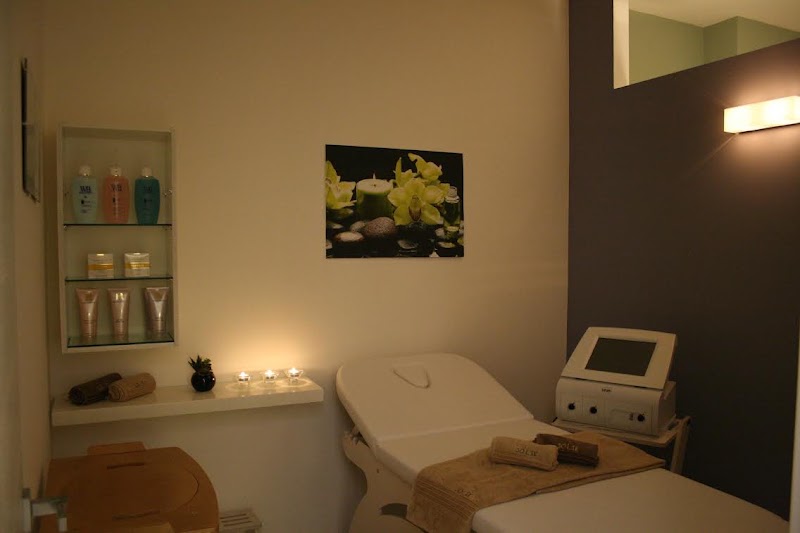 Jolie Centro Estetico Di Bonvino Teresa | Relax e Benessere | Istituto di bellezza a Bitonto — estetista a Bitonto