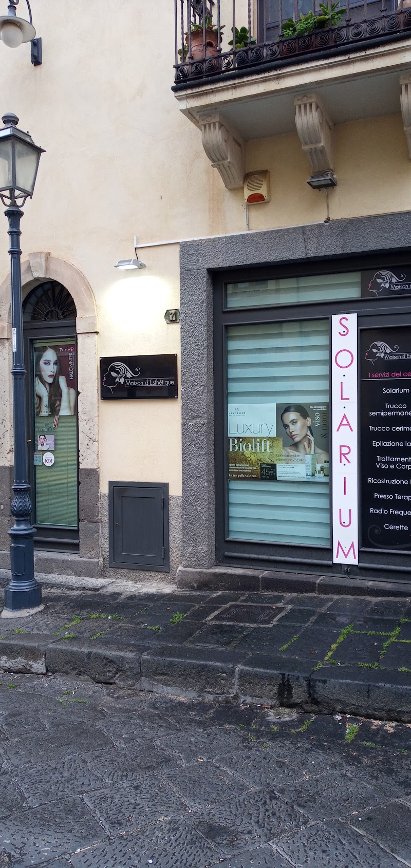 Maison d'estetique — estetista a Adrano
