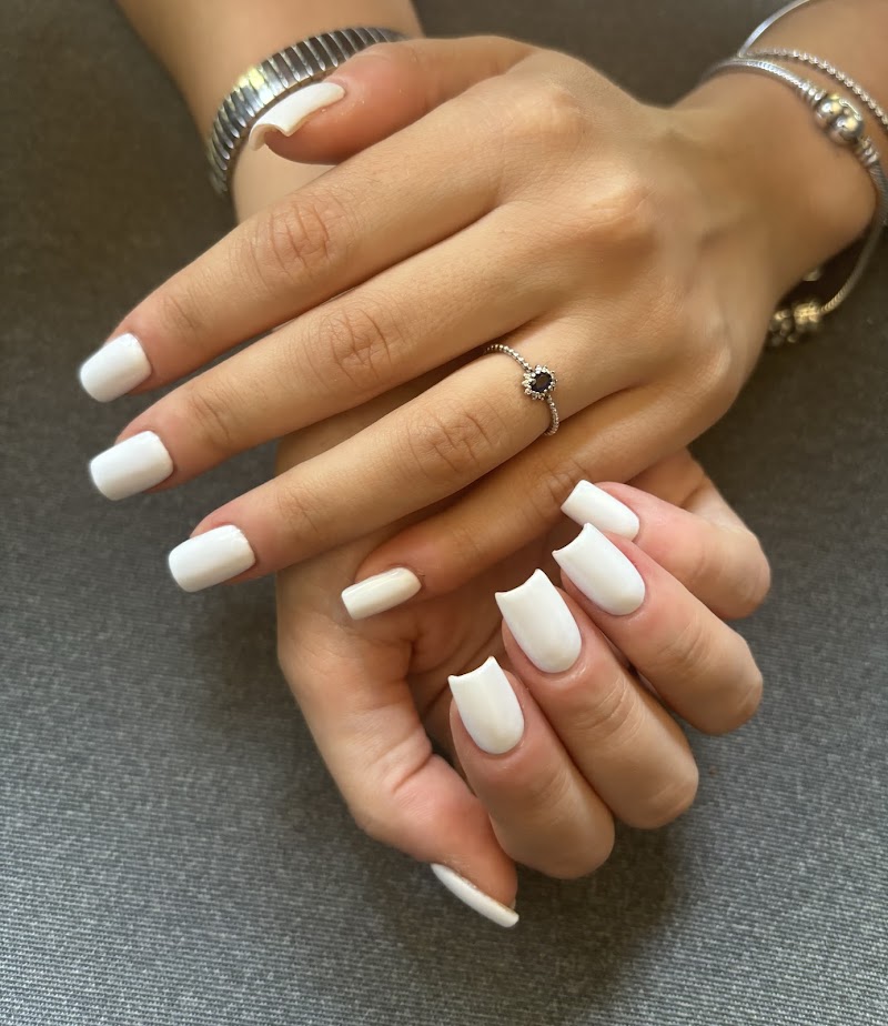 GG nails (gorgeous nails) — estetista a Novate Milanese