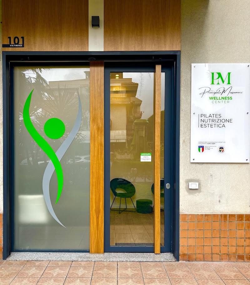 PM Wellness Center Nutrizione Pilates Estetica — estetista a Aci Castello