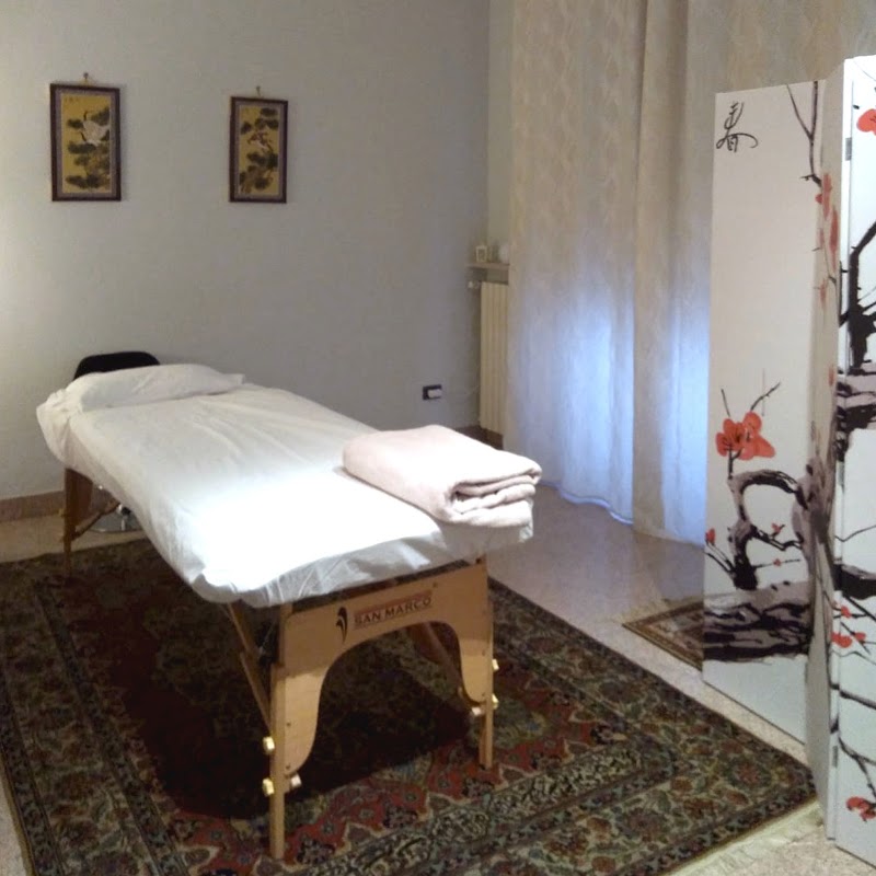 Marco Peli Massoterapia — estetista a Brescia