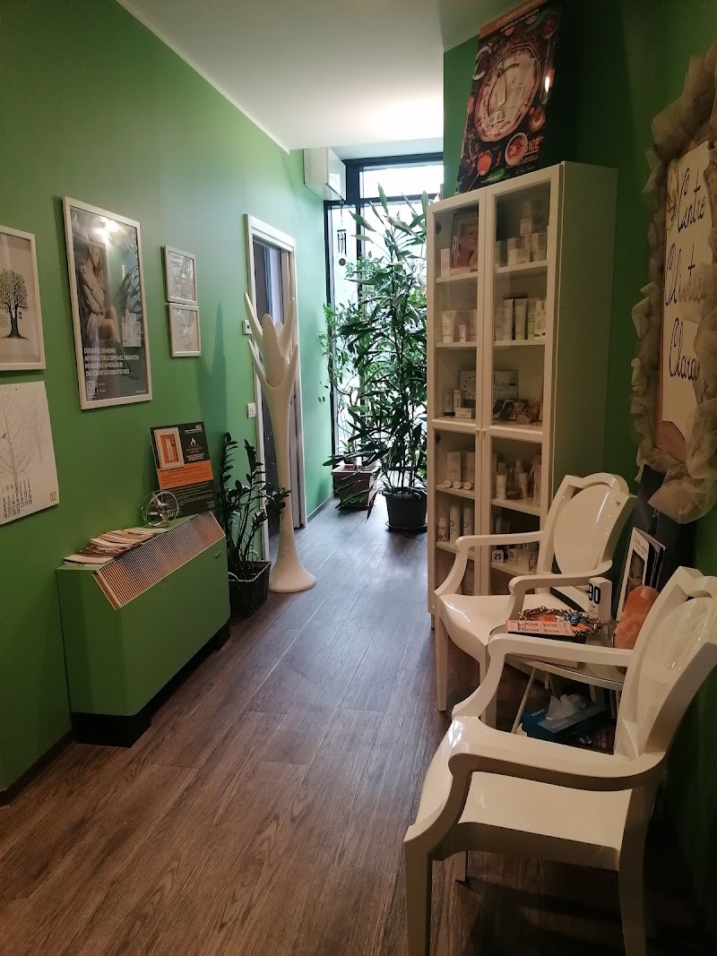 Centro olistico Clara — estetista a Senago