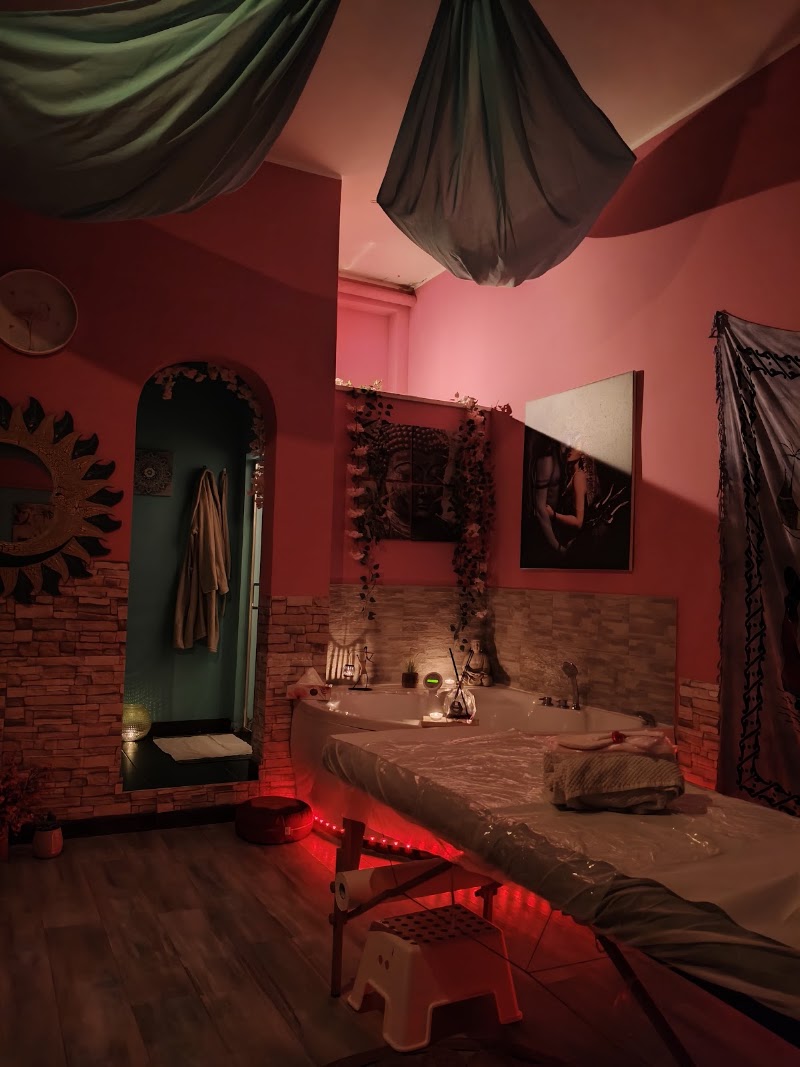 Centro Massaggi - Wellness Massage — estetista a Montoro