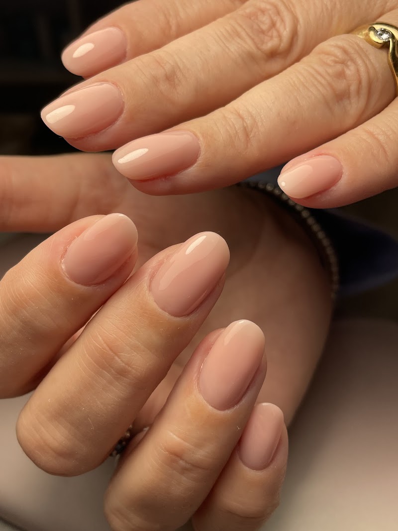 Come d’Incanto Beauty e Nails — estetista a Bergamo