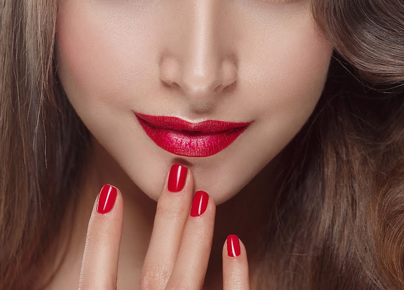 Vamp Nails — estetista a Albano Laziale