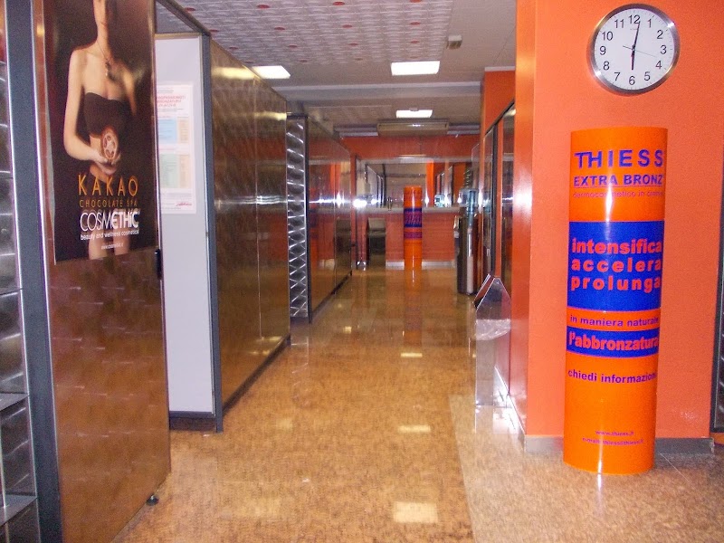Sun Center Abbronzatura ed Estetica — estetista a Cesano Maderno