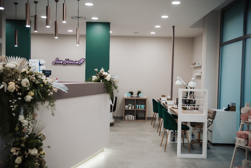 Hesteta BeautySpa&Nails — estetista a Frosinone