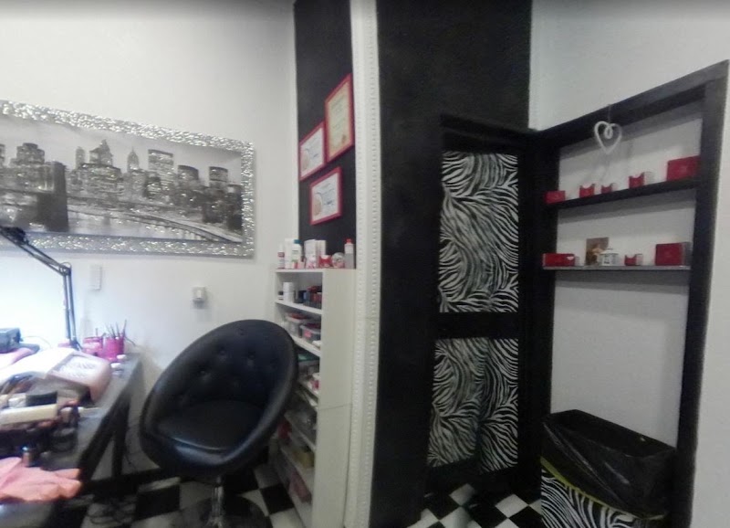 Vanity Nails & Beauty — estetista a Ciampino