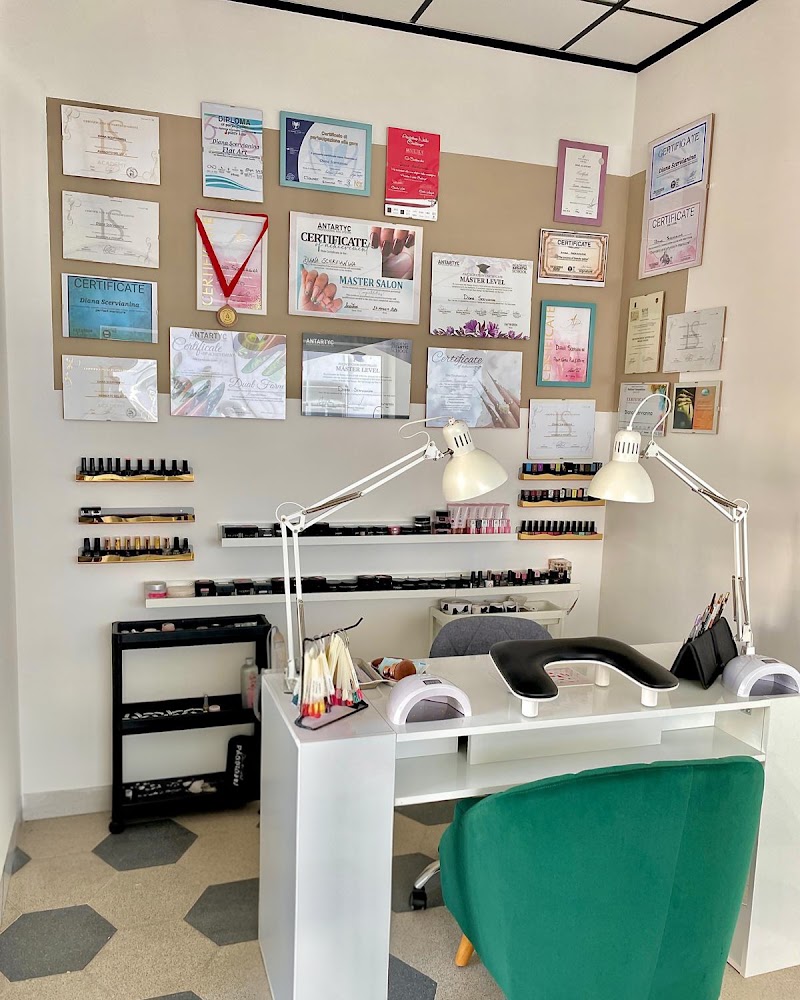 Diana Nail Art — estetista a Alatri