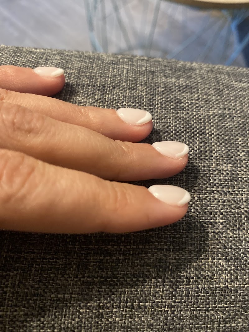 DouDou Nails — estetista a Busto Arsizio