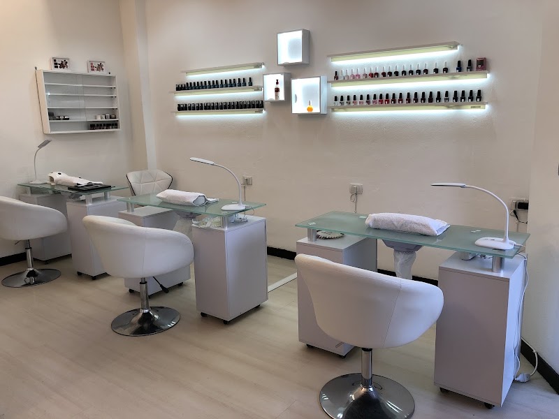 WEI NAIL & BEAUTY — estetista a Cinisello Balsamo