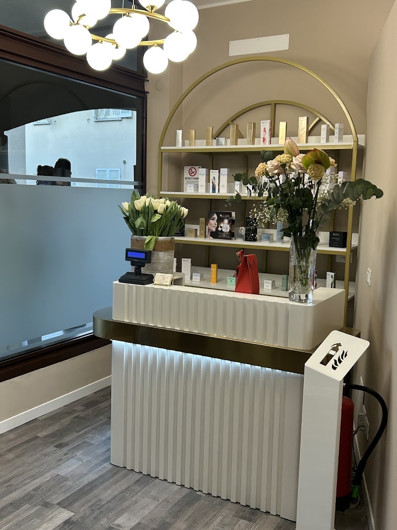 DF Nails&Lashes — estetista a Dalmine