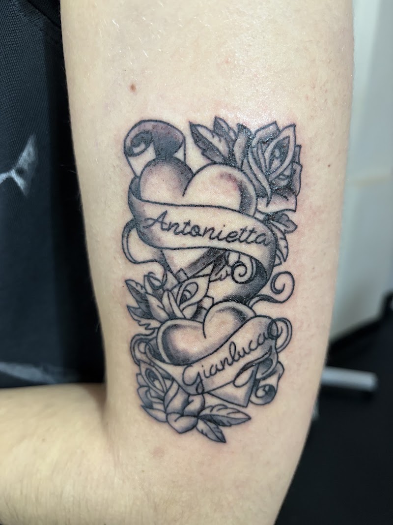 Karont Tattoo — estetista a Montoro