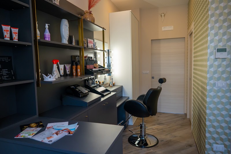 Kirò - Studio di estetica — estetista a Altamura