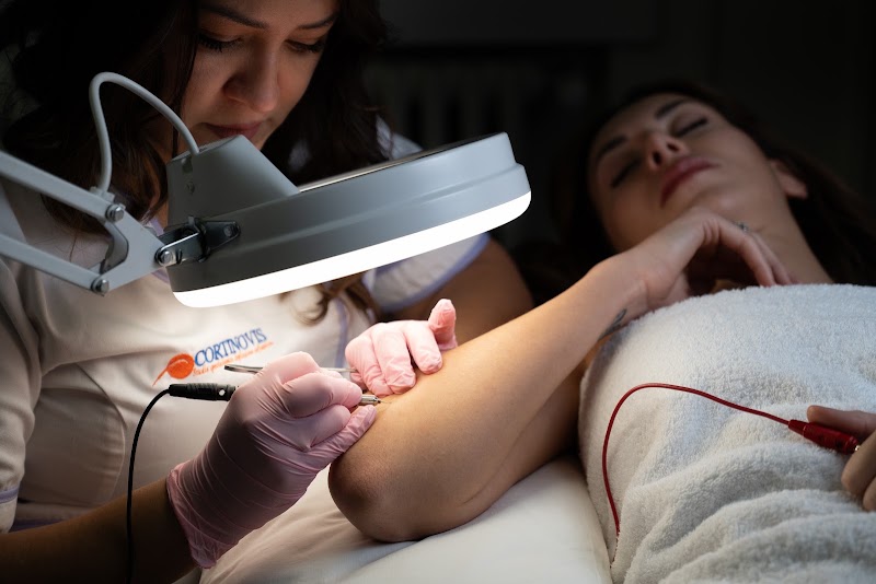 Cortinovis | Studio specialistico depilazione definitiva — estetista a Bergamo