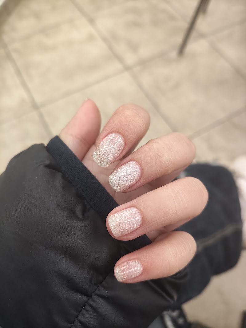 Black Swan Nail — estetista a Cesano Boscone