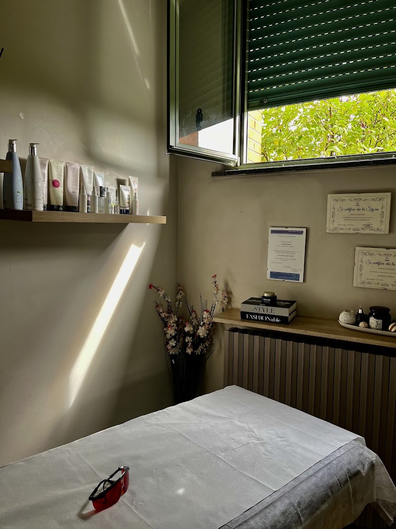 Sunchic Centro estetico&solarium — estetista a Bollate