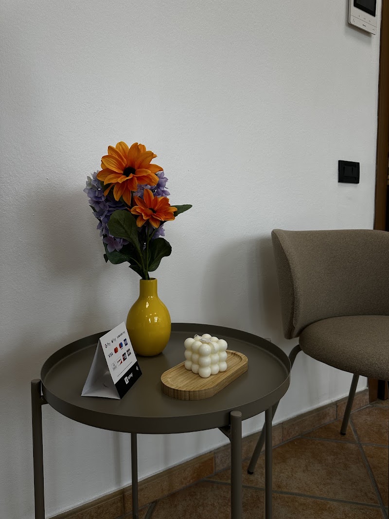 Nuage Nail Studio — estetista a Corsico