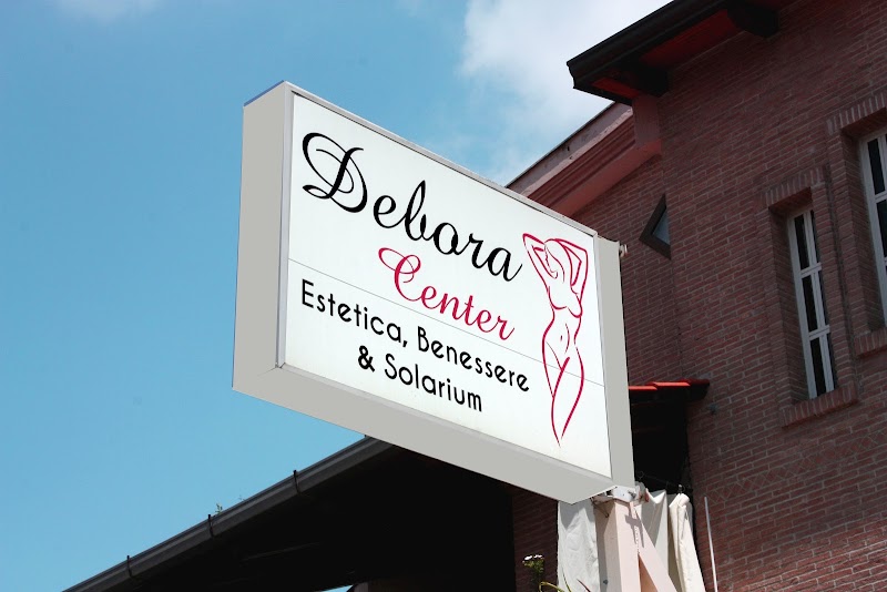Debora Center Estetica Benessere Solarium — estetista a Casal di Principe
