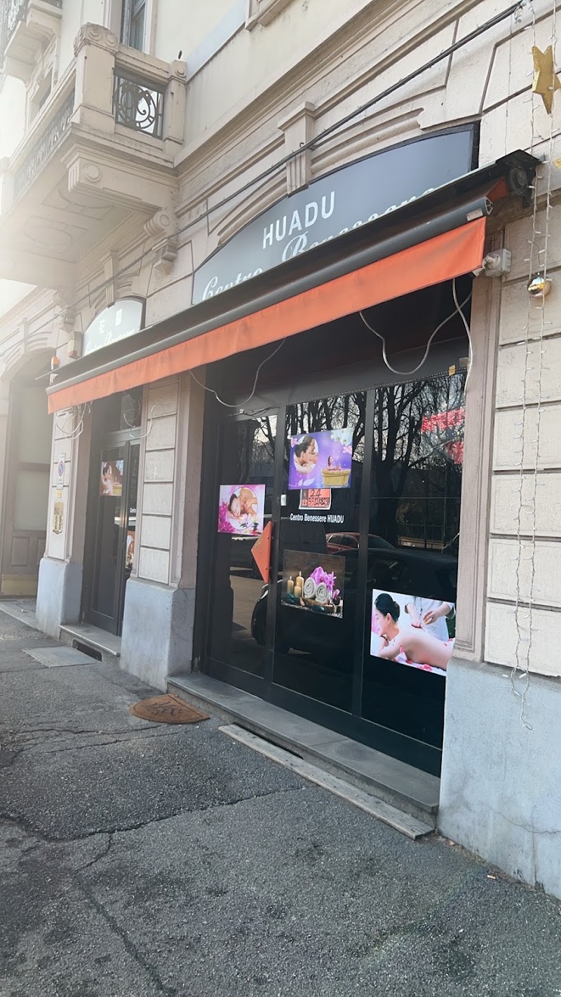 centro benessere massaggi — estetista a Monza