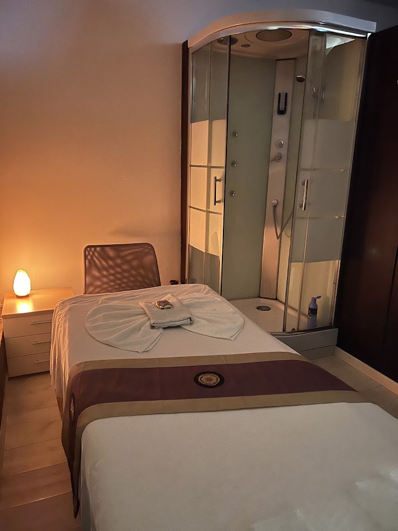 Sala Thai Massage — estetista a Brescia