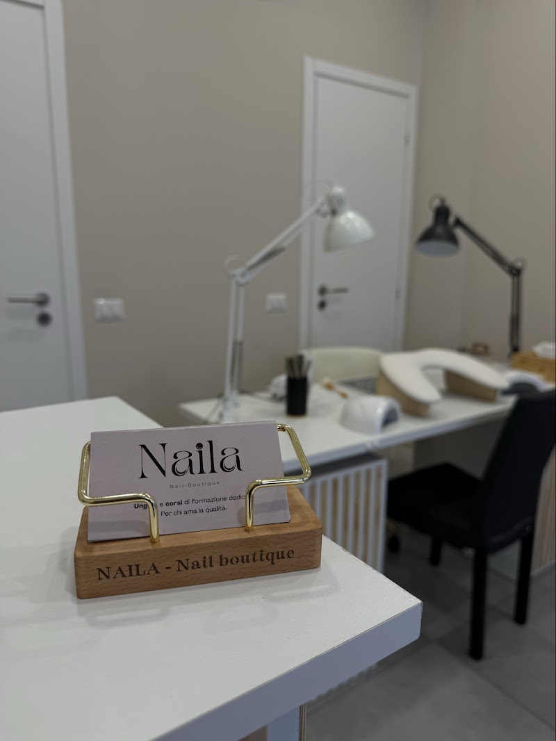 Naila - nail boutique — estetista a Roma