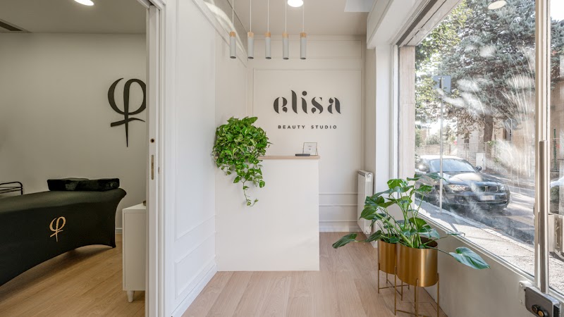 Elisa Beauty Studio - Microblading — estetista a Busto Arsizio