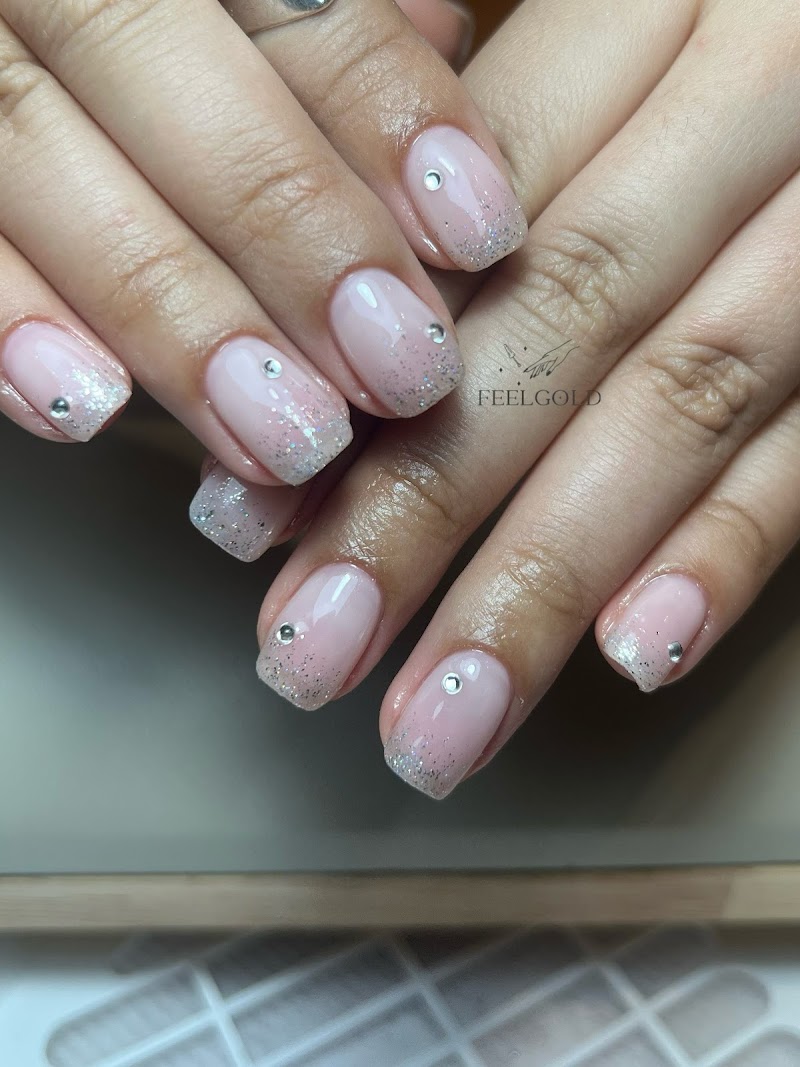 FeelGold nails — estetista a Busto Arsizio