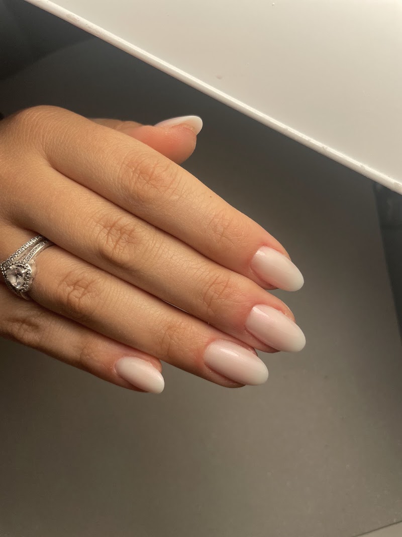 Luana ForNails sas — estetista a Cesano Maderno